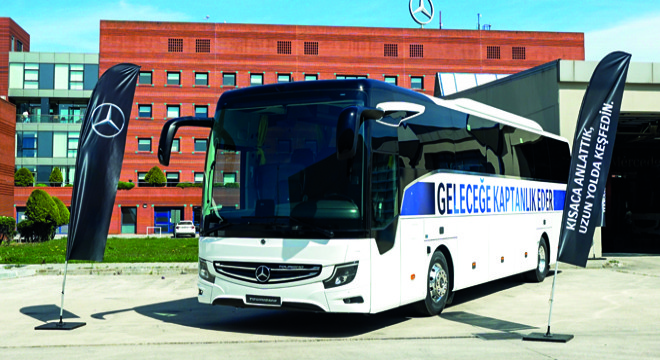 New Tourismo and Travego Invite Passengers and Drivers to Safer and Comfortable Travel