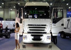 Iveco, İstanbul Comvex'te şov yaptı